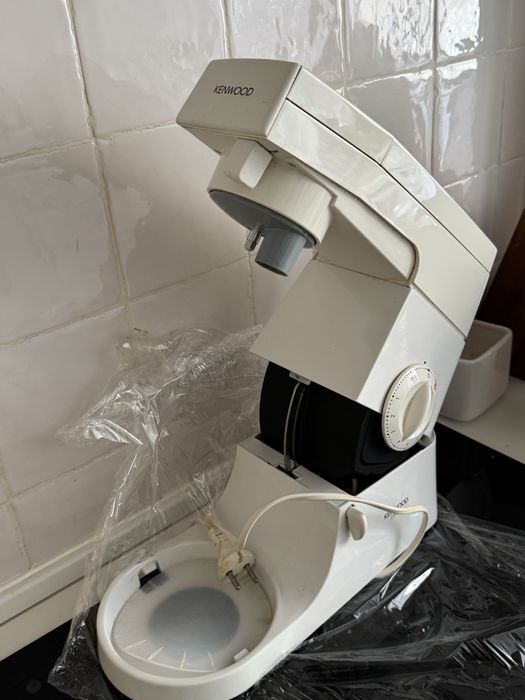 Batedeira Kenwood multifunções
