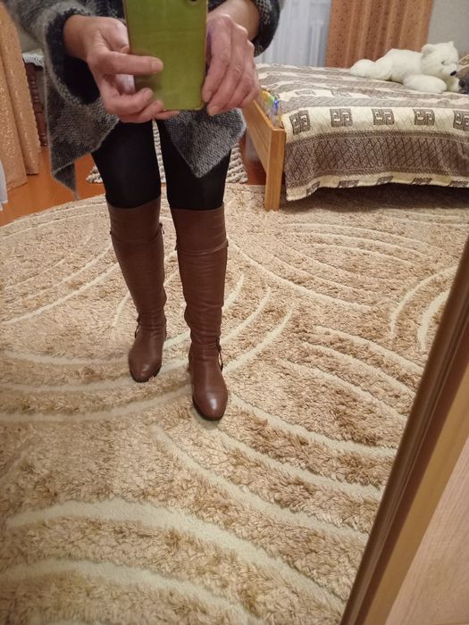 Шкіряні жіночі чоботи