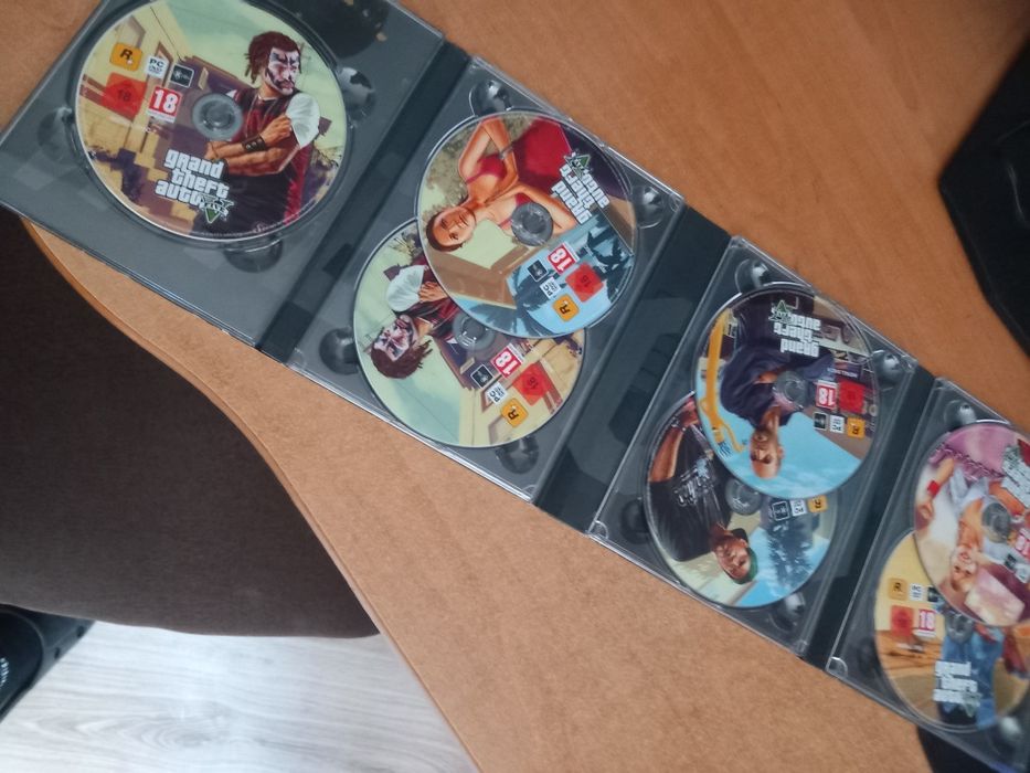 Gry pc pudełka kolekcjonerskie