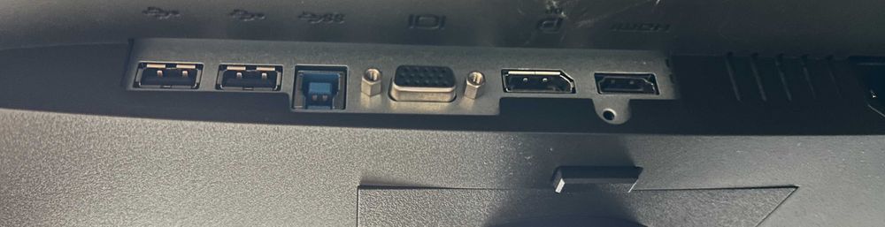 Monitor Dell 24" model: P2419H, FHD, 1920x1080 LED IPS, PIVOT