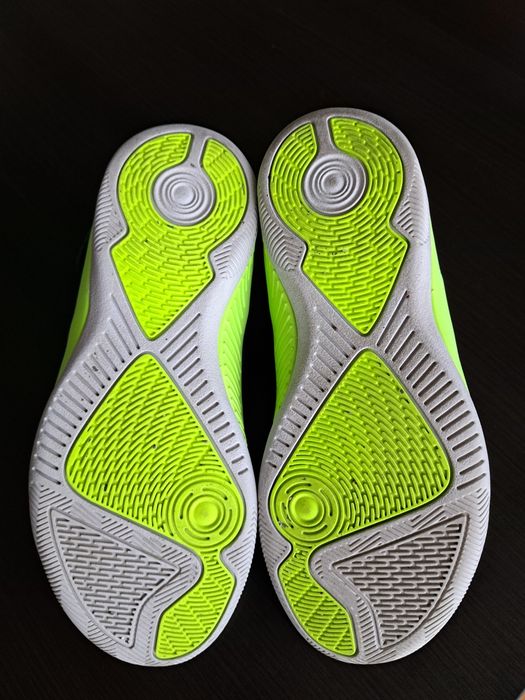 Buty do piłki nożnej halówki Kipsta Eskudo 500, rozmiar 32