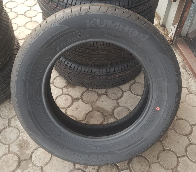 Шин Kumho Ecowing ES01    KH27  ( 185/65 R15 ) 88H
