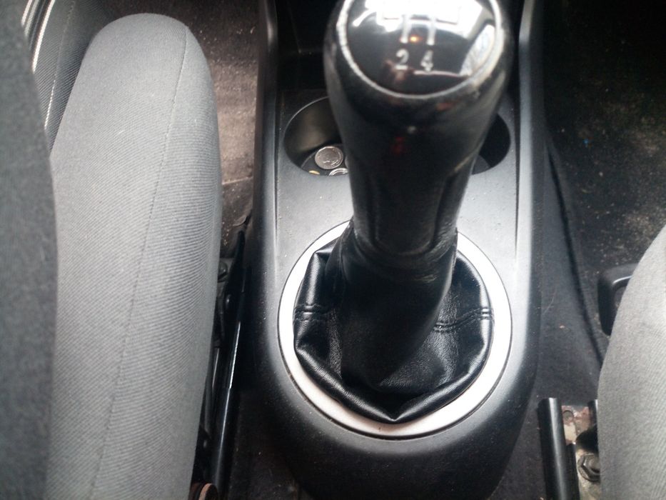 Чехол Кпп VW fox