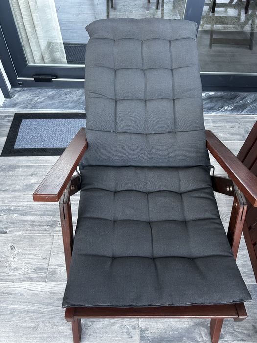 Conjunto de mesa em madeira para exterior do IKEA
