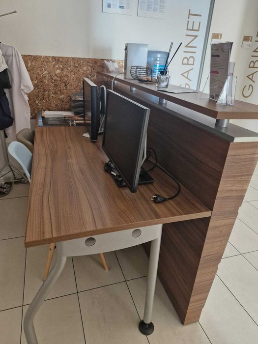 Lada recepcyjna do biura, przychodni, pensjonatu