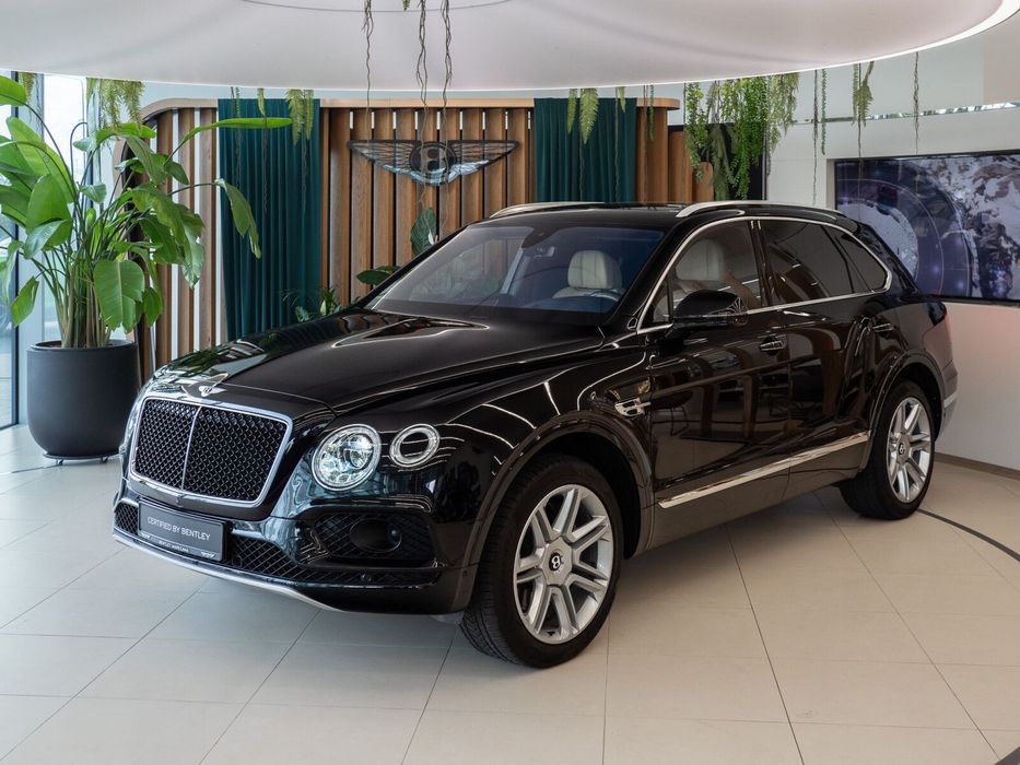 Bentley Bentayga V8 550KM, SalonPL, VAT23%, Serwis ASO, Naim, Panorama, Hak
