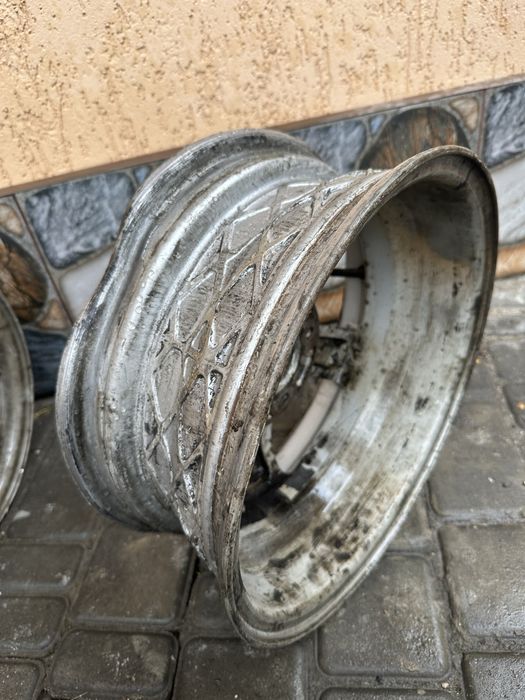 Диски автомобільні