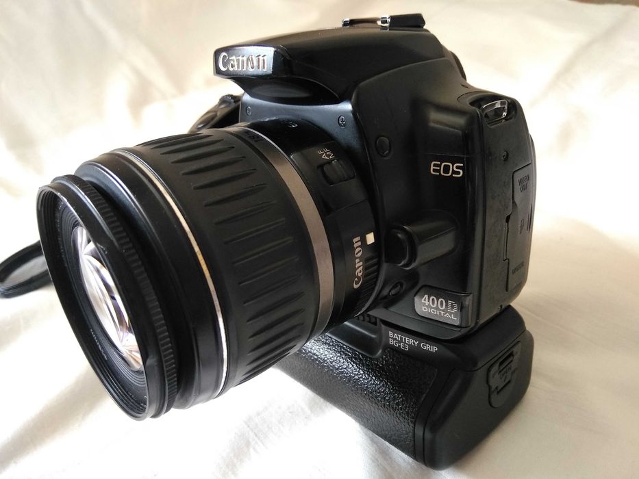 Продам фотоапарат Canon EOS 400D