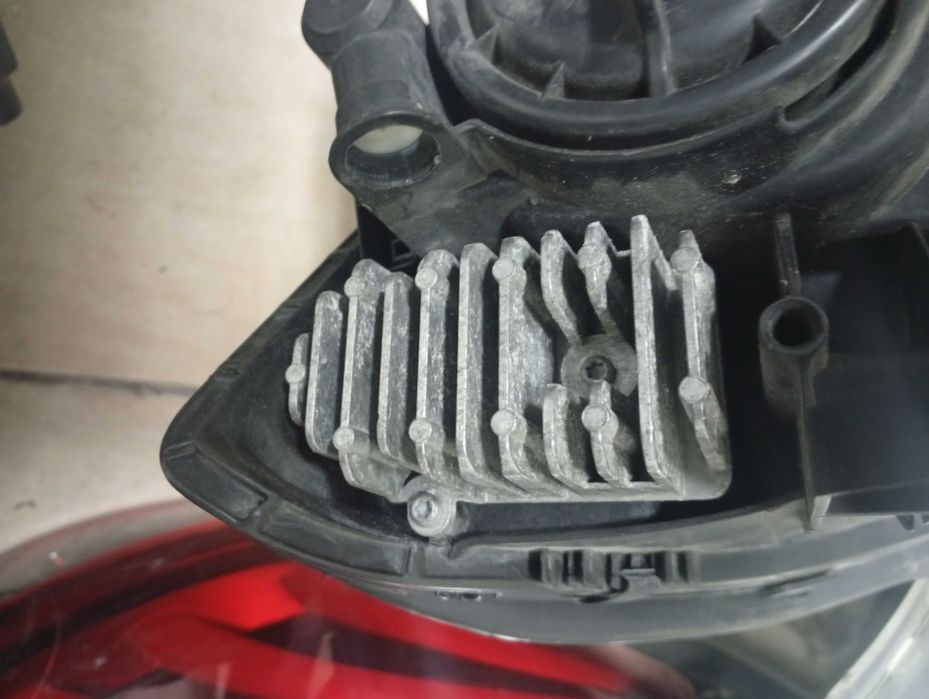 farol drt bi-xenon led mercedes benz classe gla x156