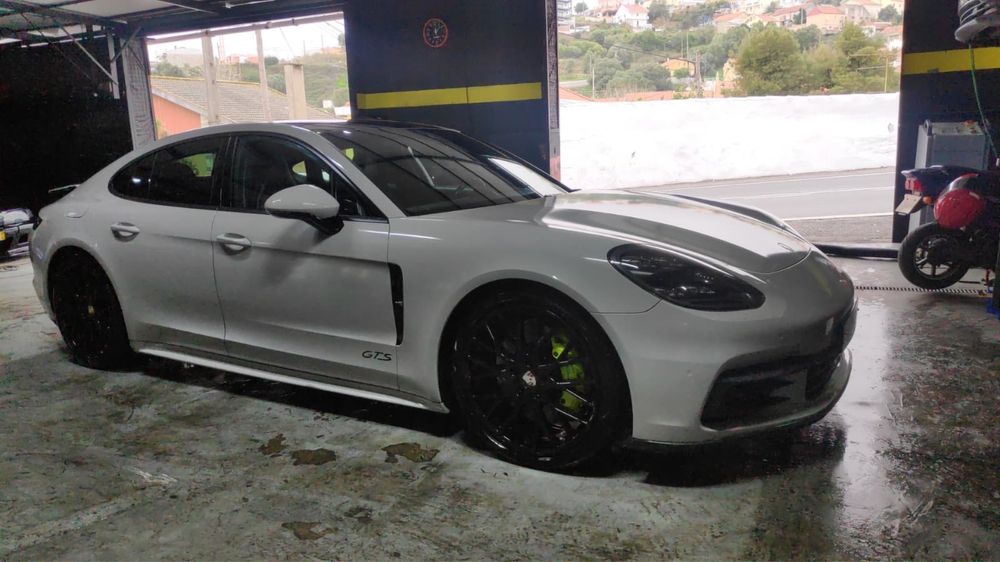 Porsche Panamera 4 E-hibrid