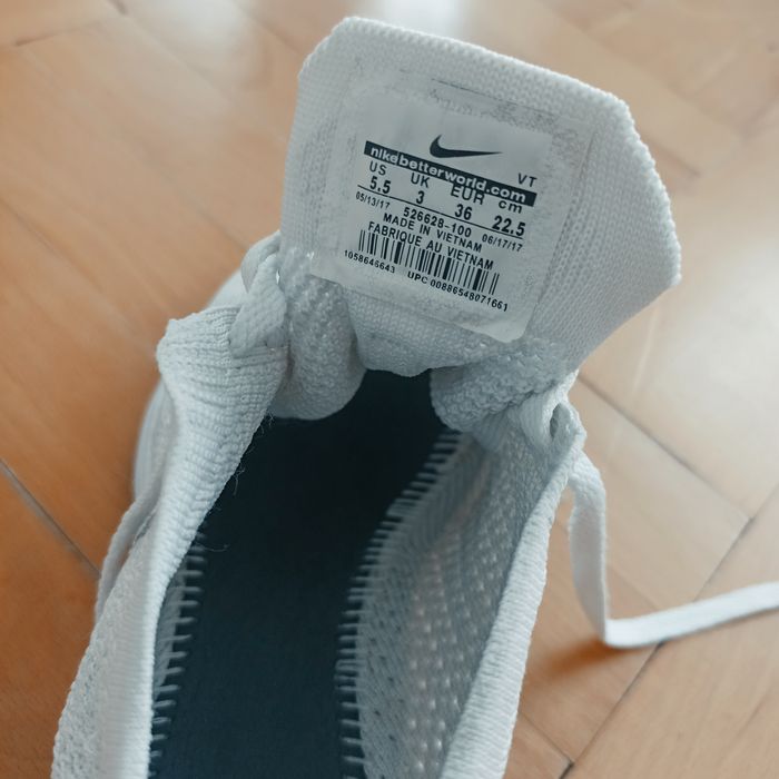 Adidasy lekkie buty białe sportowe NIKE Flyknit Racer Goddess 36 22,5cm