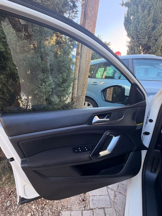 Peugeot 308 1.2 — photo 3