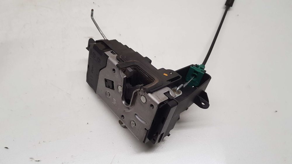 Fechadura / fecho porta frente esquerdo OPEL Astra H Hatchback (L48)