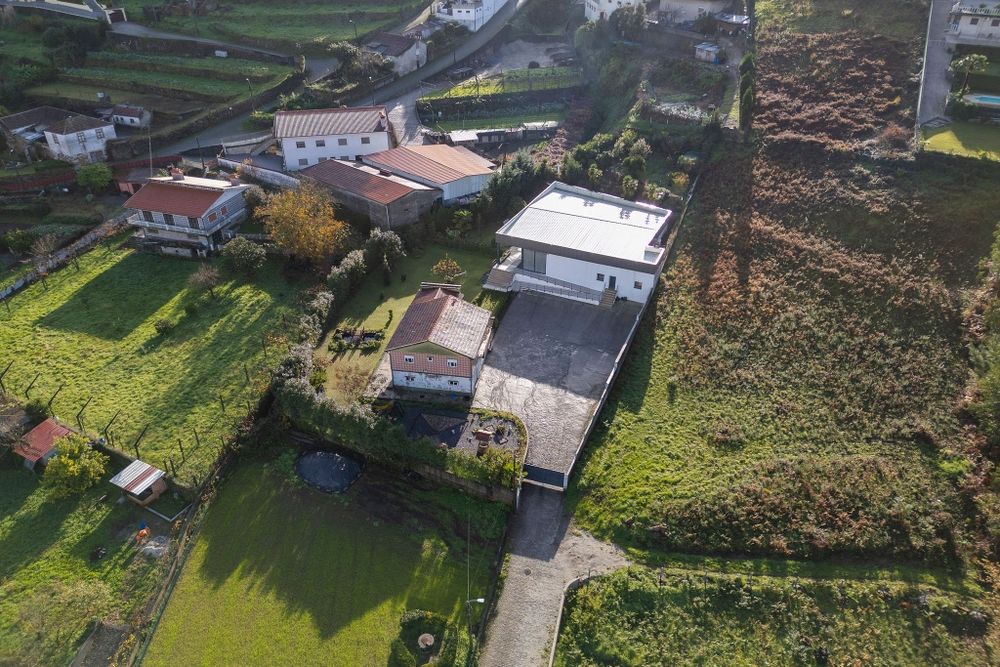 Quinta de eventos + Moradia T3 Santo Tirso