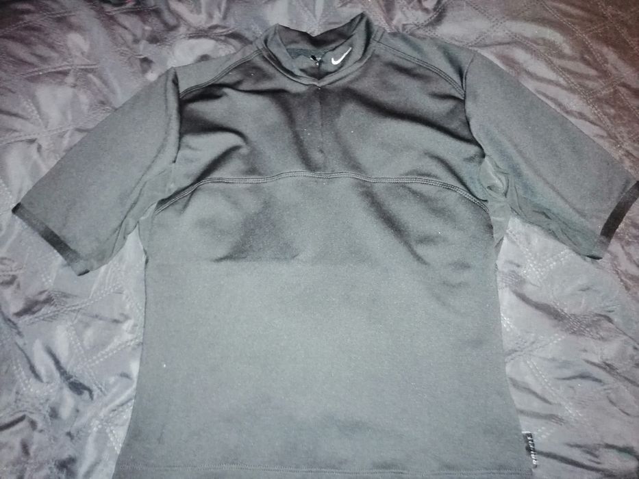 Sprzedam koszulkę sportową Nike