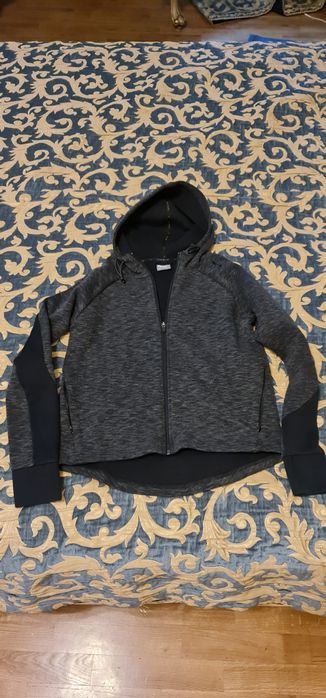 Puma bluza czarna z kapturem