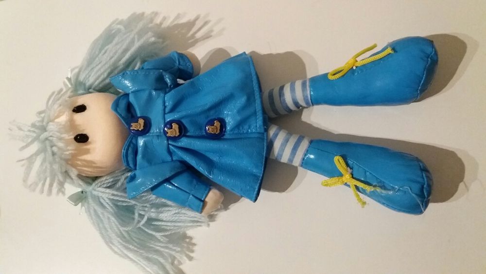 Boneca azul