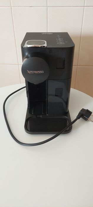 VENDO Máquina de Café DELONGHI Nespresso Lattissima One
