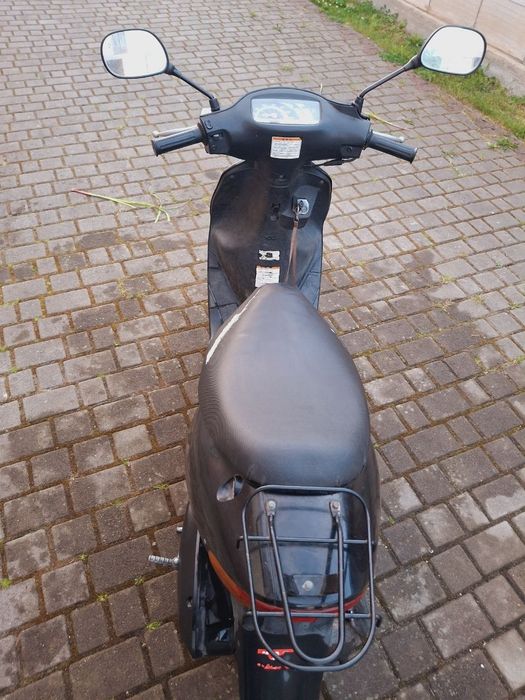 Скутер Suzuki lets 2