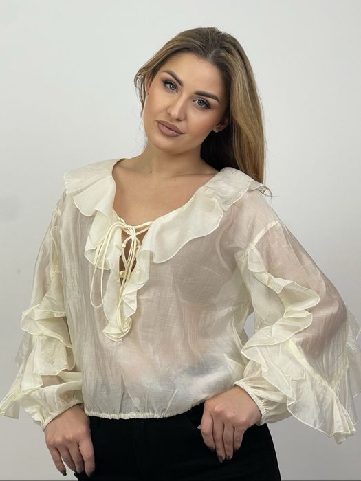 Блуза нарядная с валанами, натуральная, Италия, оверсайз