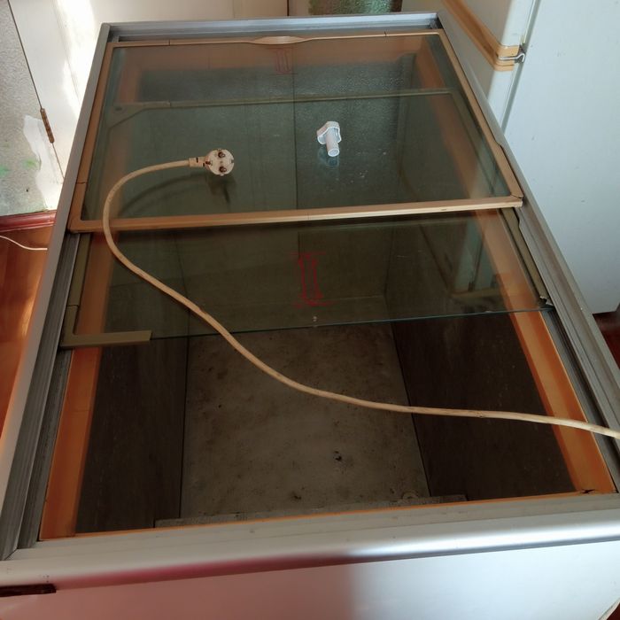 Продам рабочий морозильный ларь