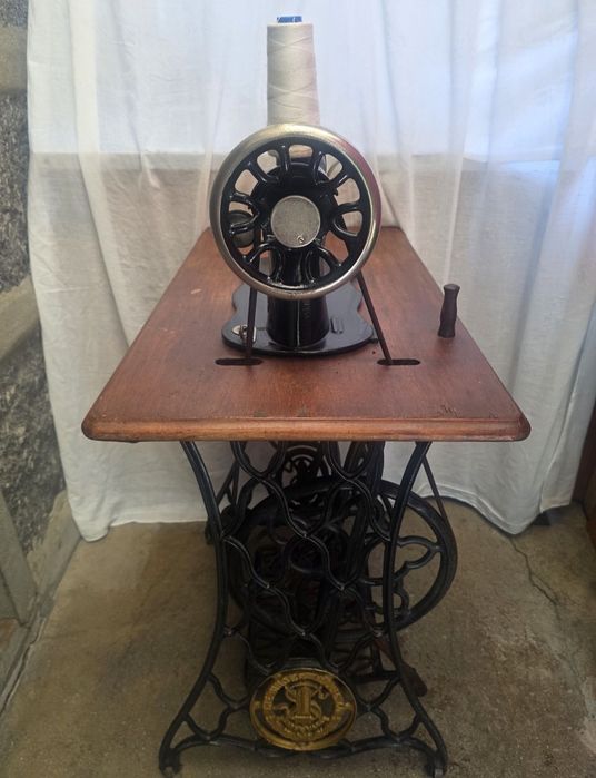 Máquina de costura  SINGER