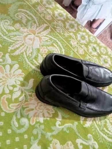 Sapatos de homem n°42 da marca "ultra jovem"