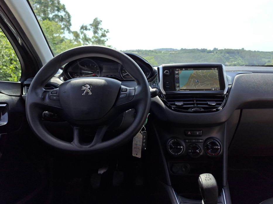 Peugeot 208 1.6 HDI Style 11/2015