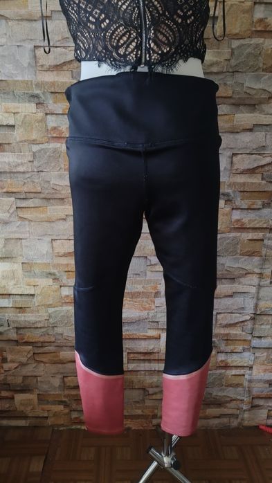 Sportowe legginsy damskie rozmiar L under Armour