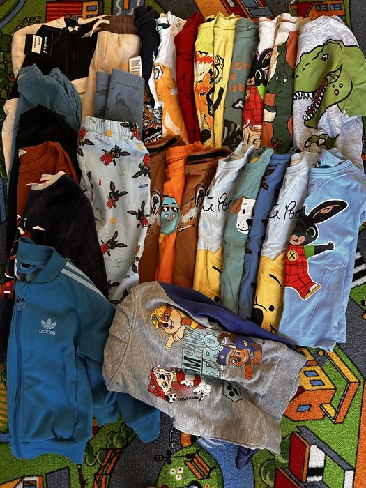 Ubrania dla chlopca rozmiar 98-110 koszulki, bluzy spodnie