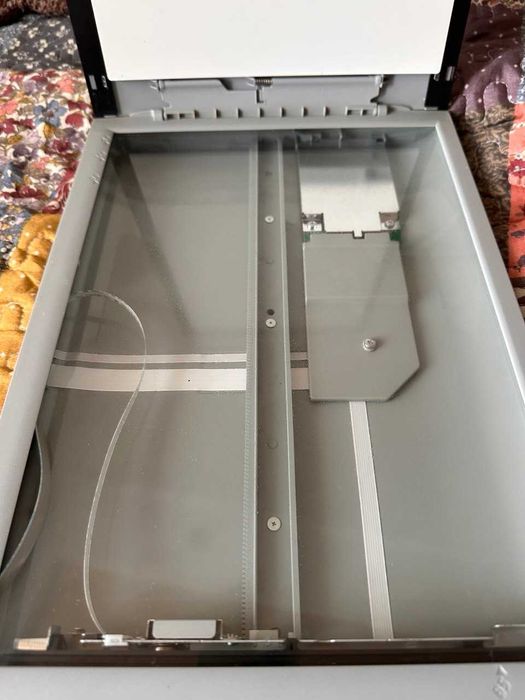 Продам  сканер  Canon  CanoScan Lide 90