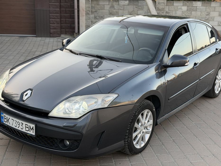 Renault Laguna III гарний стан, чудова техніка.
