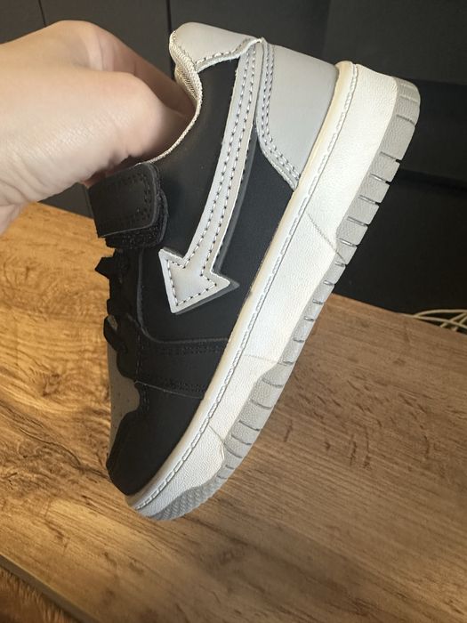 Кросівки красовки взуття кеди