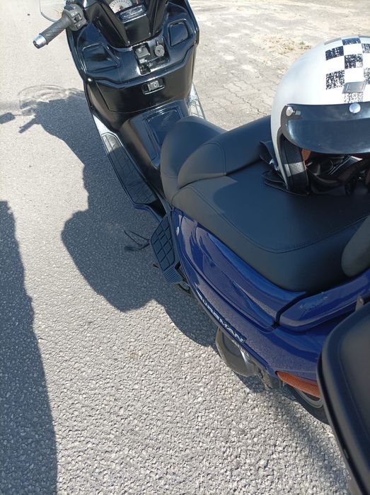 Moto suzuki Burgman 400