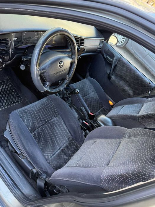 Opel Vectra B Sedan