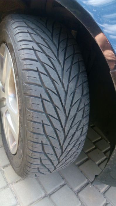 Mersedes R-class Long первый и  единственный владелец куплен  новым