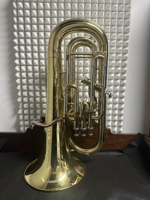 Bombardino Marca G  Modelo EP160703 Dourado, 4 Pistões  estojo e bocal