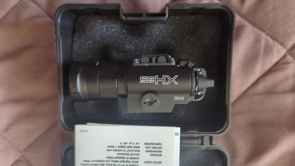 Nowa latarka taktyczna XH35 X300UH-B