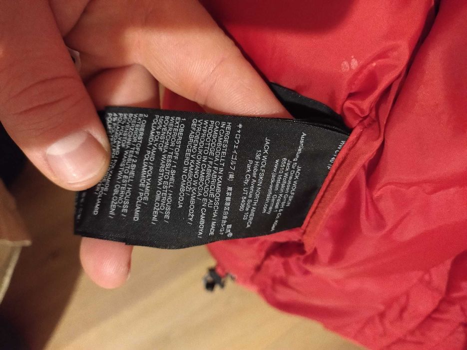 Kurtka Jack Wolfskin pierze wypełnienie puch