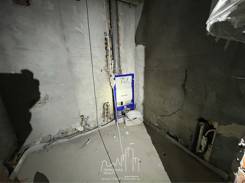 Продам затишну 2-кімнатну квартиру поряд з центром міста!