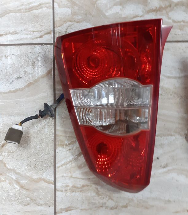 Komplet lamp tylnych Chevrolet Nubira