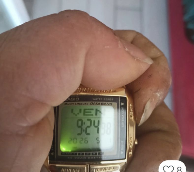 Relogio casio dourado