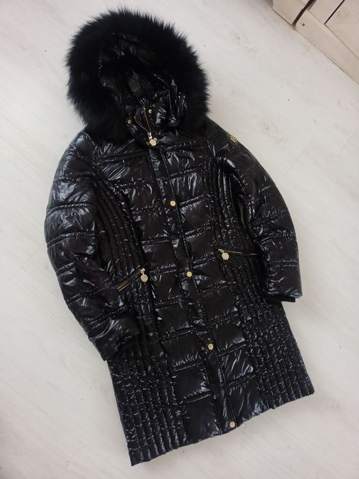 Płaszcz błyszczący lakierowany z Monnari