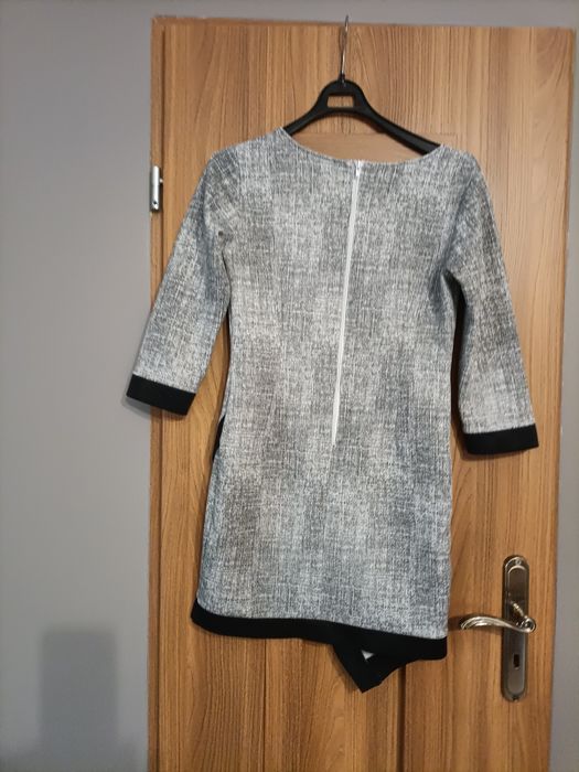 Sukienka asymetryczna