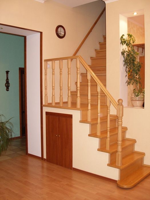 Продам двухуровневую 3 комн. квартиру в центре