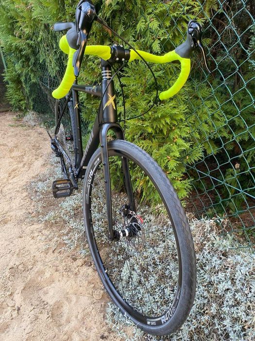 Gravel Author Aura 52cm 160-170cm 1x11 sztywna oś tarcze 9,9kg karbon