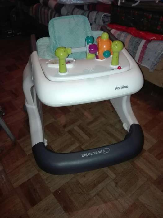 Primeiros passos bebé conforto kamino