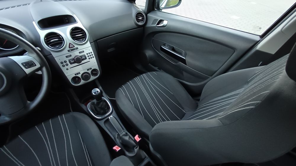 Opel corsa  128Milkms