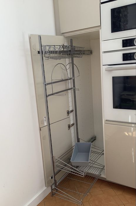 Ikea Utrusta  - organizer - wnętrze szafy gospodarczej
