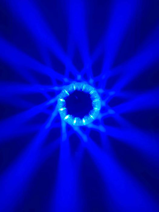 Głowy Big Eye 19x40w Nowe, 2 Szt